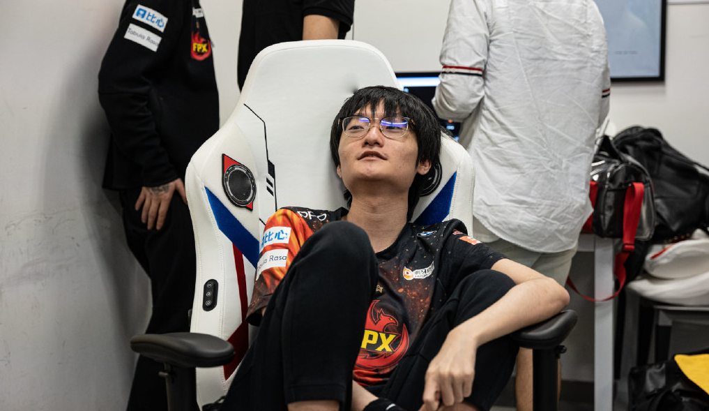 爱游戏官方入口-DK险胜Astralis，Doinb打破历史纪录