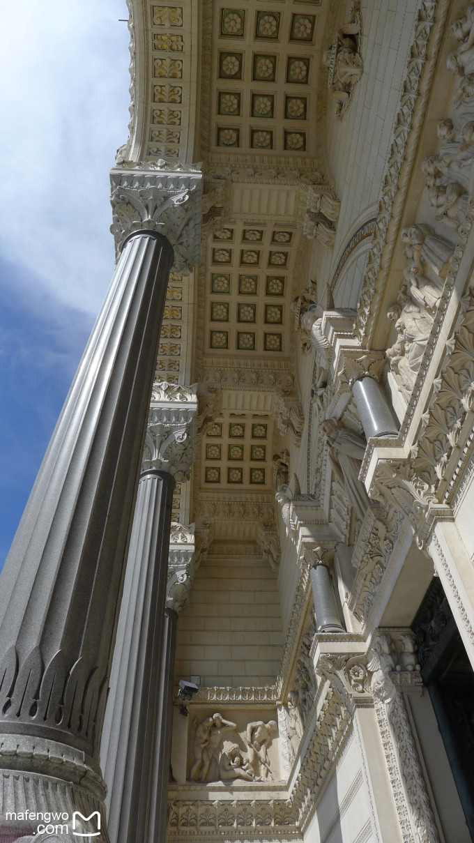 爱游戏在线-里昂碾压法国，加维关键制胜