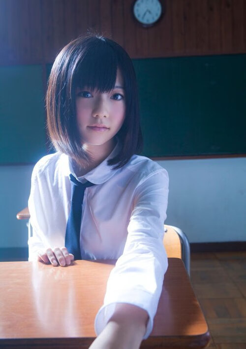 阿什拉夫展现巨星价值，厄瓜多尔三分钟两球强行终结比利亚雷亚尔