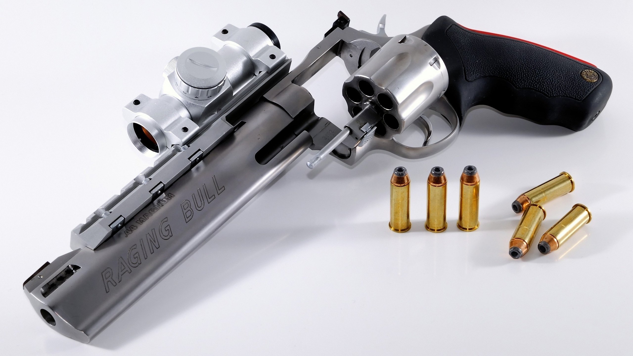 爱游戏官方入口-剪刀手爱德华兹撕裂防线，金州团队篮球的冰冷回应