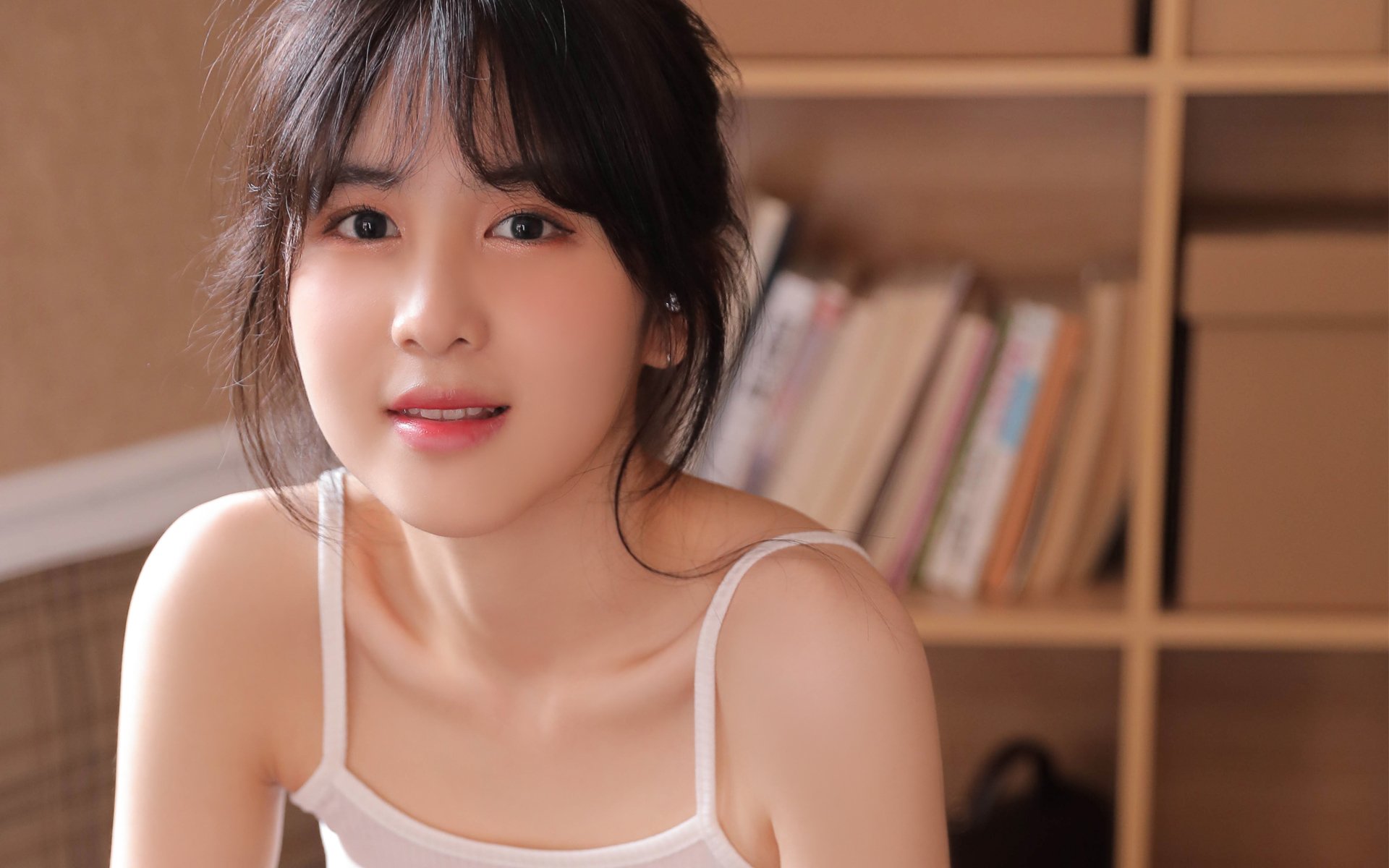 爱游戏下载-降维打击还是技术扶贫？当NBA巨星伦纳德空降上海滩，一场风暴对决引爆篮球圈！