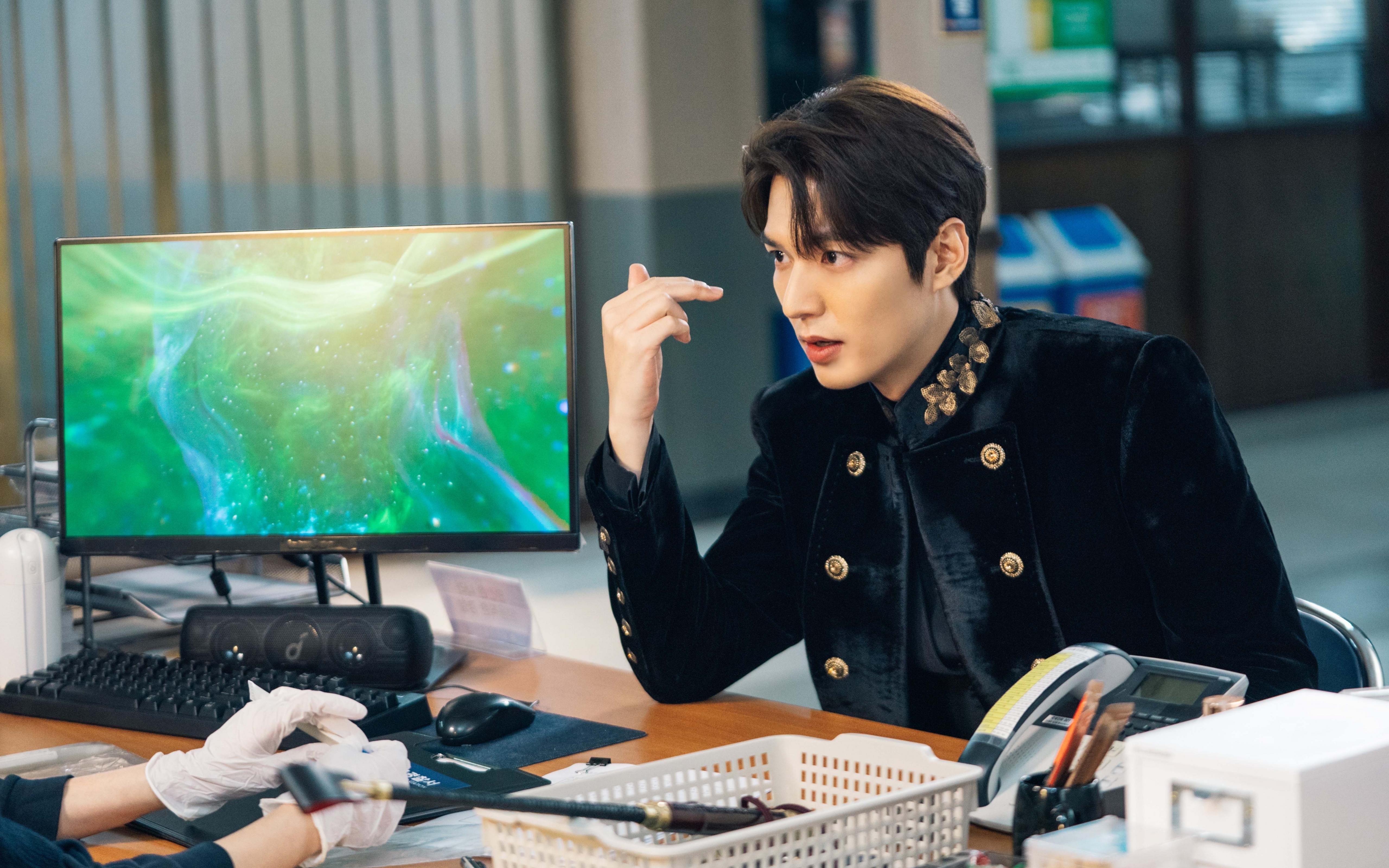 爱游戏官方-当东方黑马驯服西部雄鹰，莫兰特惊世爆发助吉林队提前终结悬念